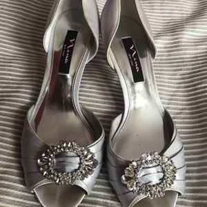 Silver Nina kitten heels